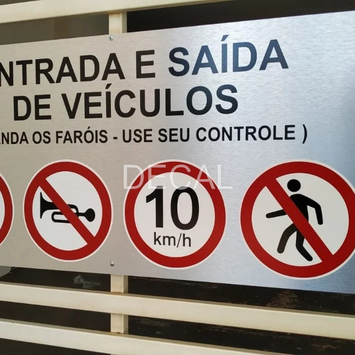 Placas de Condomínio 11